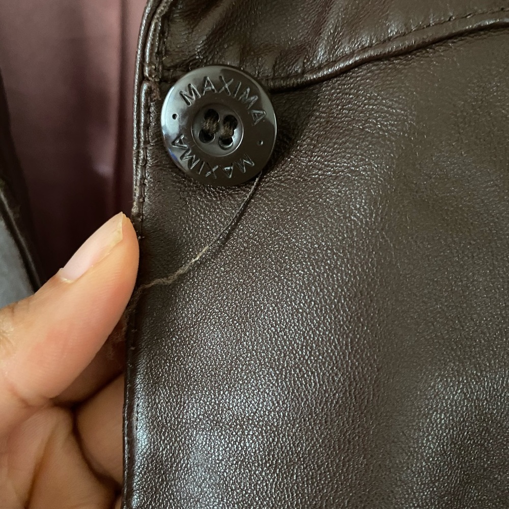 Wilson’s Leather Coat - Picture 4 of 7